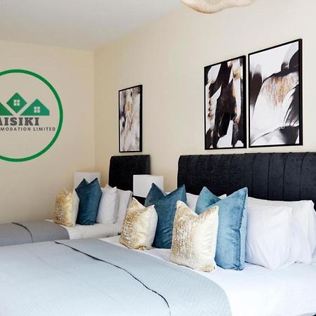 Aisiki Living At Alexandra Road, 2 Bedrooms & 2 Bathrooms With King Or Twin Beds And With Free Wi-Fi & Parking Watford  Exteriör bild