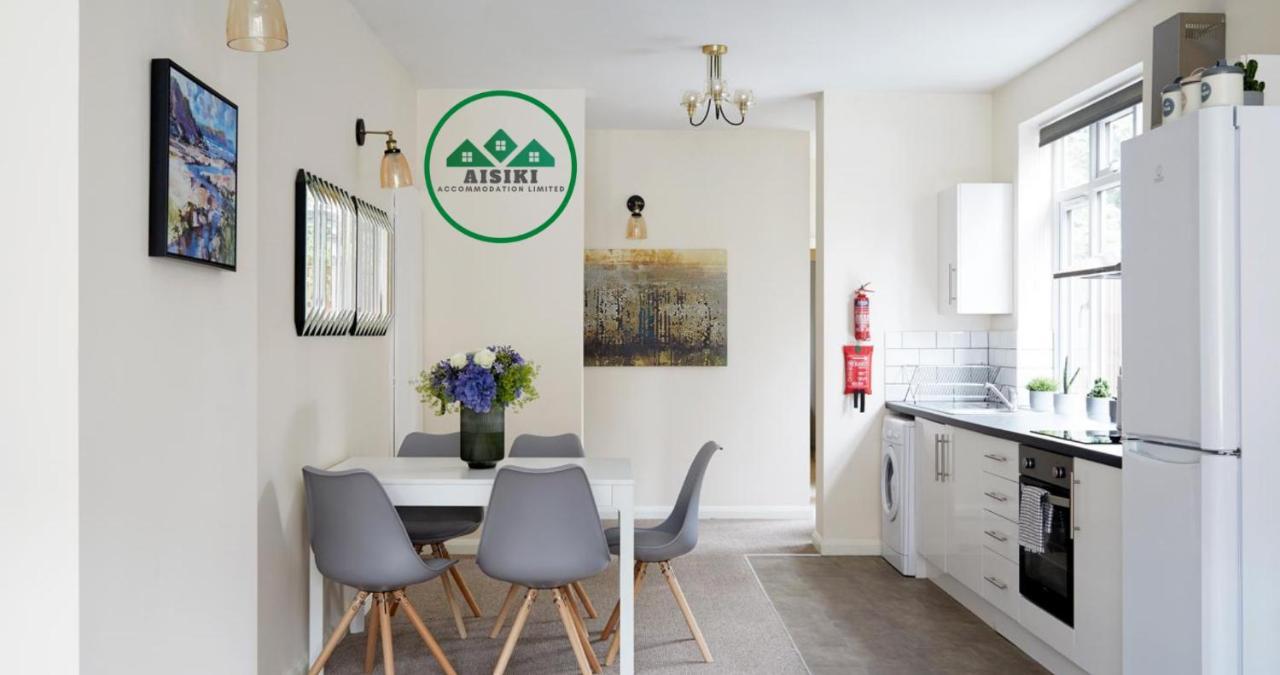 Aisiki Living At Alexandra Road, 2 Bedrooms & 2 Bathrooms With King Or Twin Beds And With Free Wi-Fi & Parking Watford  Exteriör bild