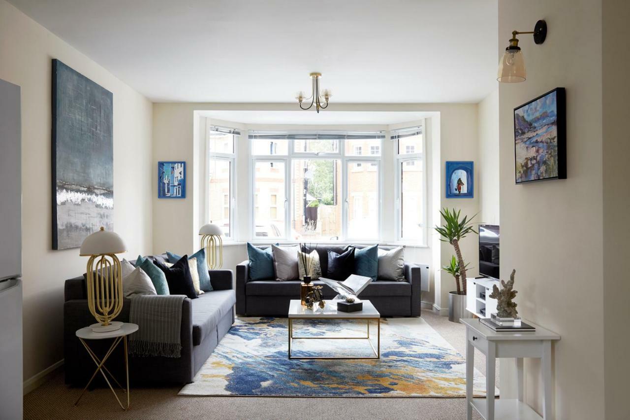 Aisiki Living At Alexandra Road, 2 Bedrooms & 2 Bathrooms With King Or Twin Beds And With Free Wi-Fi & Parking Watford  Exteriör bild